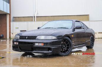NISSAN SKYLINE R32 CHALLENGE BLACK 